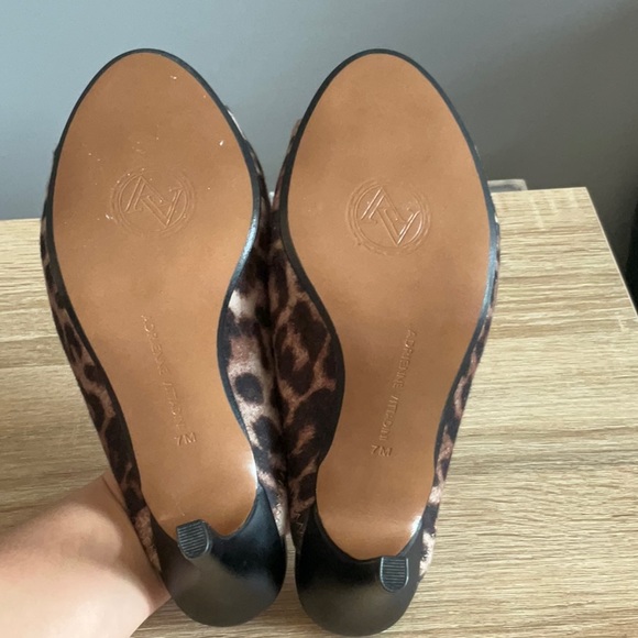 Nwot Adrienne Vittadini Leopard Print Peep Toe Mules Sz 7 - Picture 3 of 5